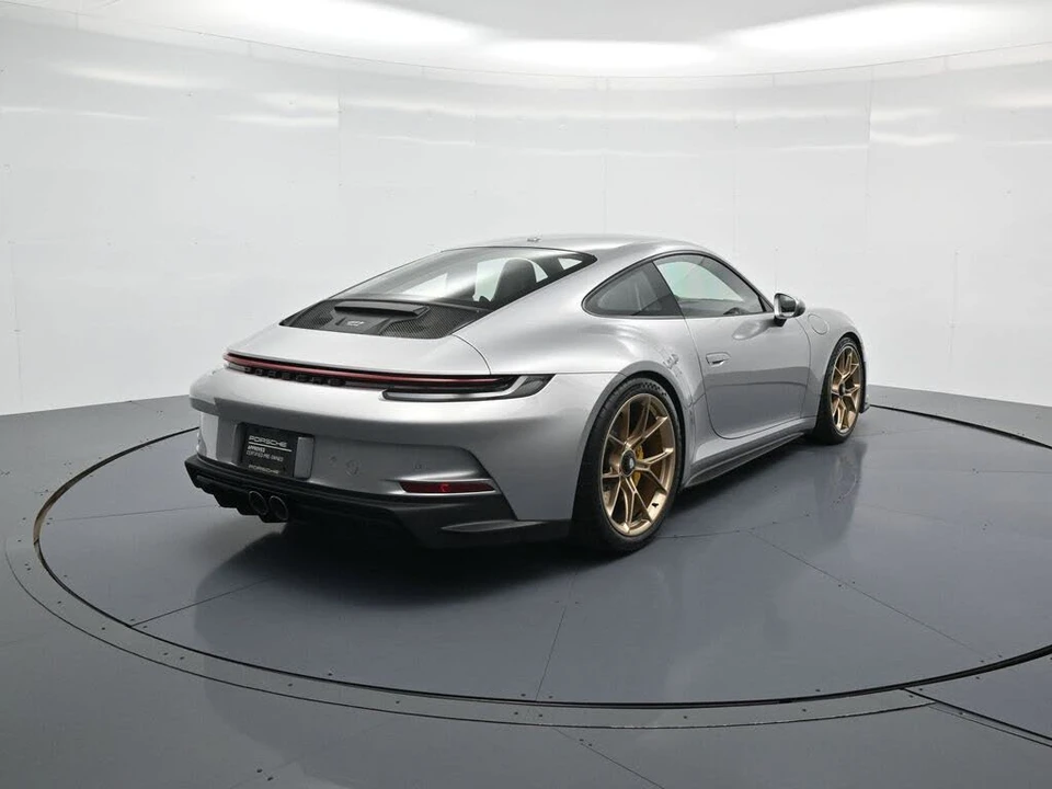 2022 Porsche 992 GT3 - Image 28 of 31