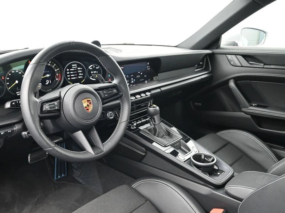 2022 Porsche 992 GT3 - Image 4 of 31