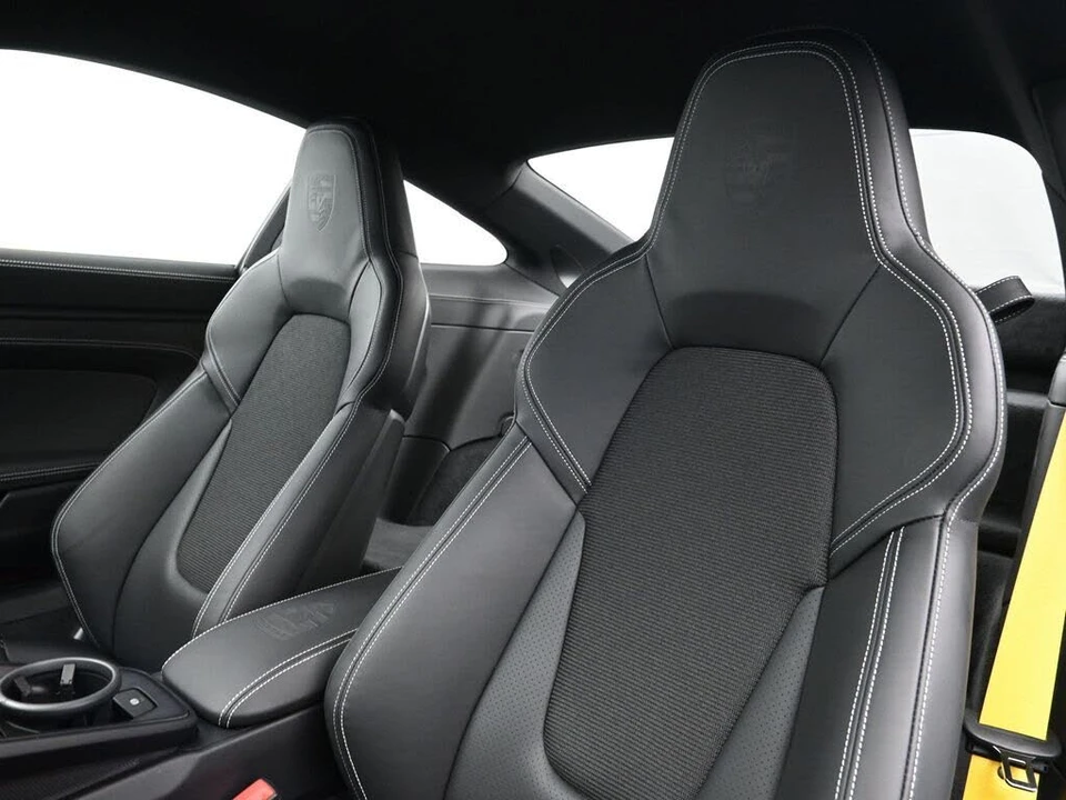 2022 Porsche 992 GT3 - Image 5 of 31