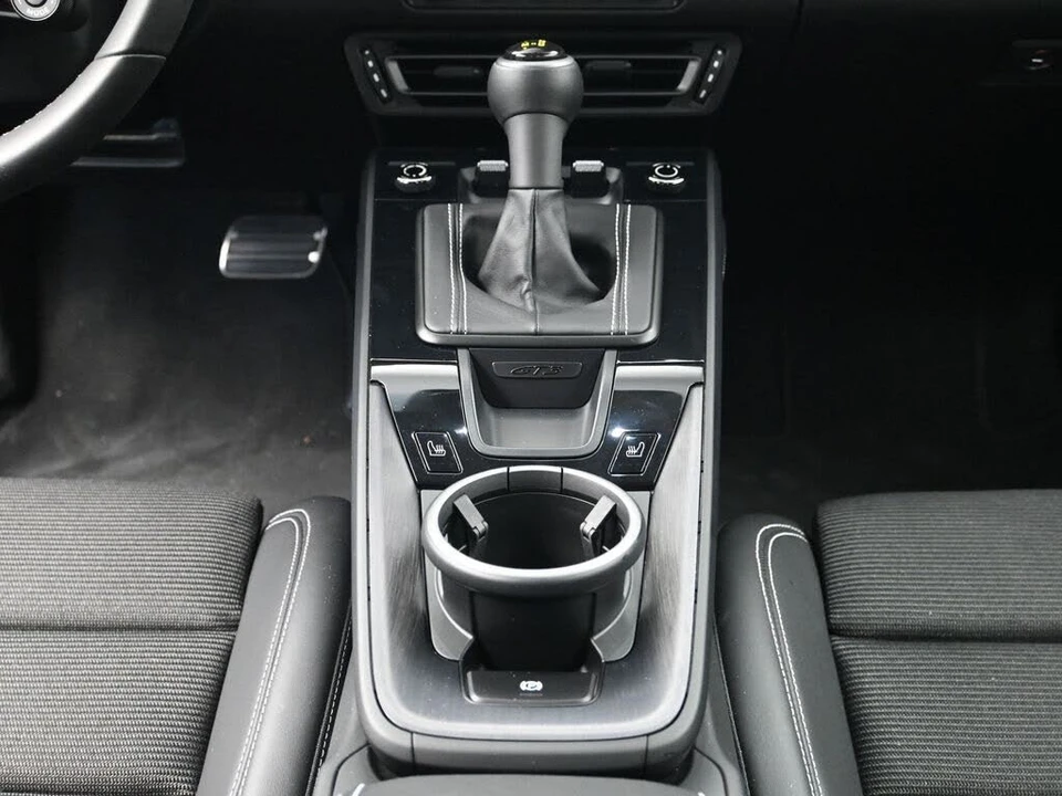 2022 Porsche 992 GT3 - Image 8 of 31