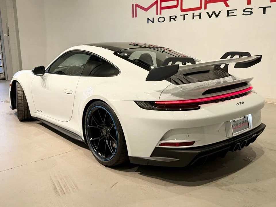 2022 Porsche 992 GT3 - Image 9 of 31