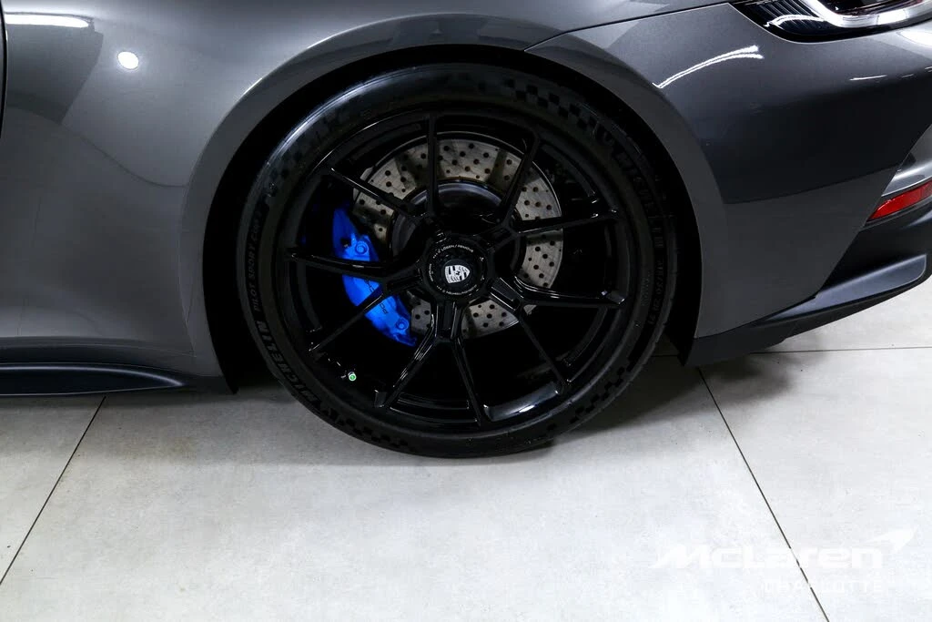2022 Porsche 992 GT3 - Image 29 of 31