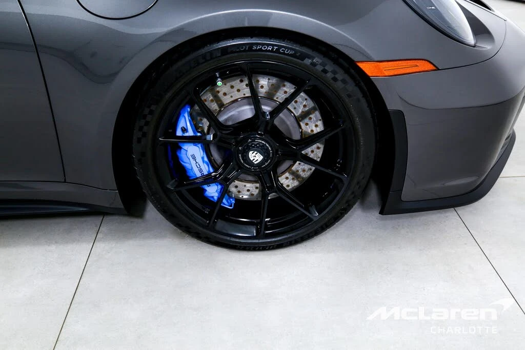 2022 Porsche 992 GT3 - Image 27 of 31