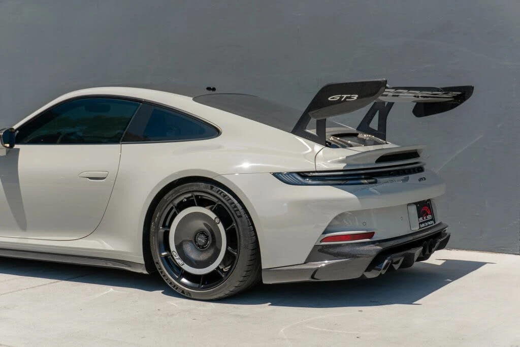 2022 Porsche 992 GT3 - Image 21 of 31