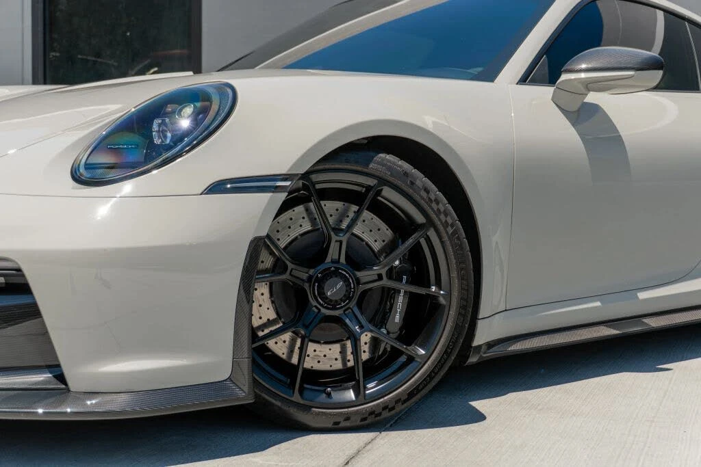 2022 Porsche 992 GT3 - Image 24 of 31