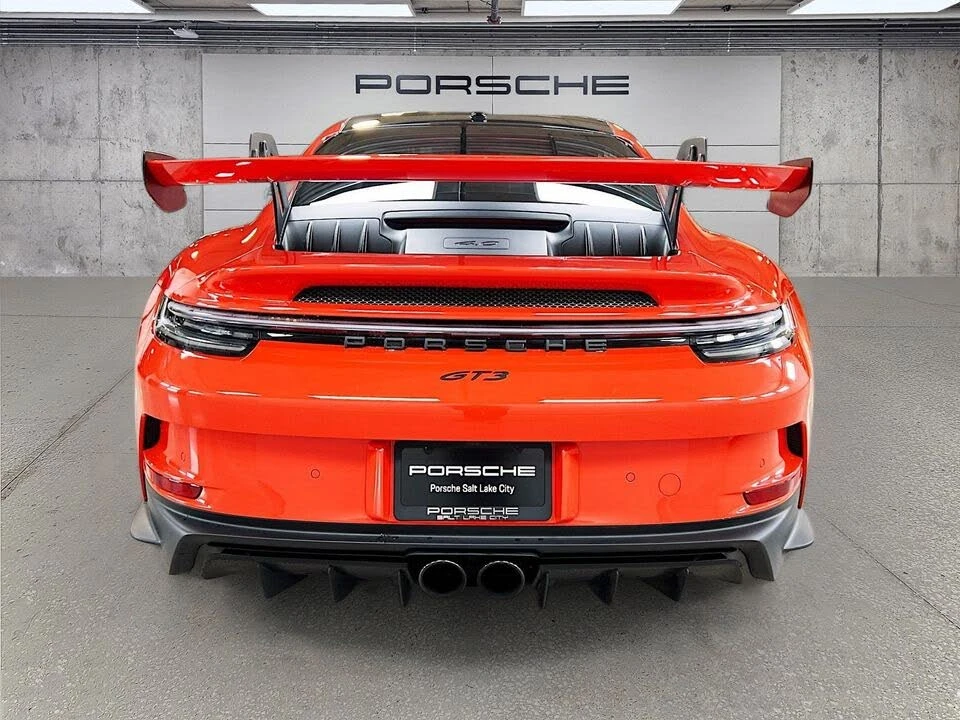 2022 Porsche 992 GT3 - Image 10 of 31