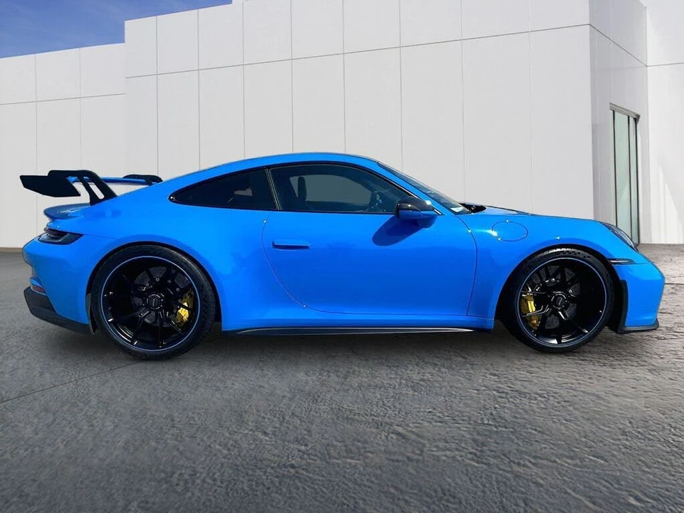 2022 Porsche 992 GT3 - Image 8 of 25