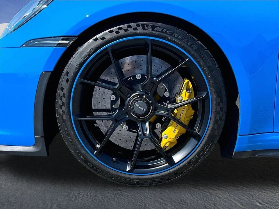 2022 Porsche 992 GT3 - Image 11 of 25