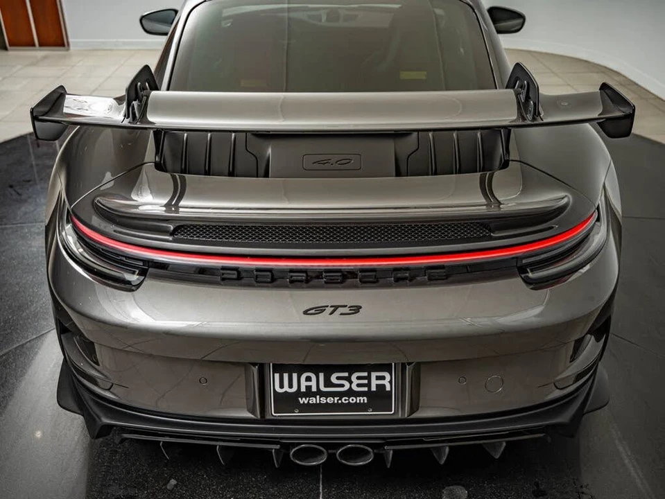 2022 Porsche 992 GT3 - Image 25 of 31