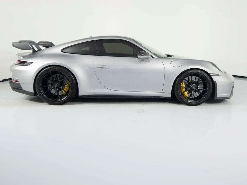 2022 Porsche 992 GT3 - Image 12 of 31