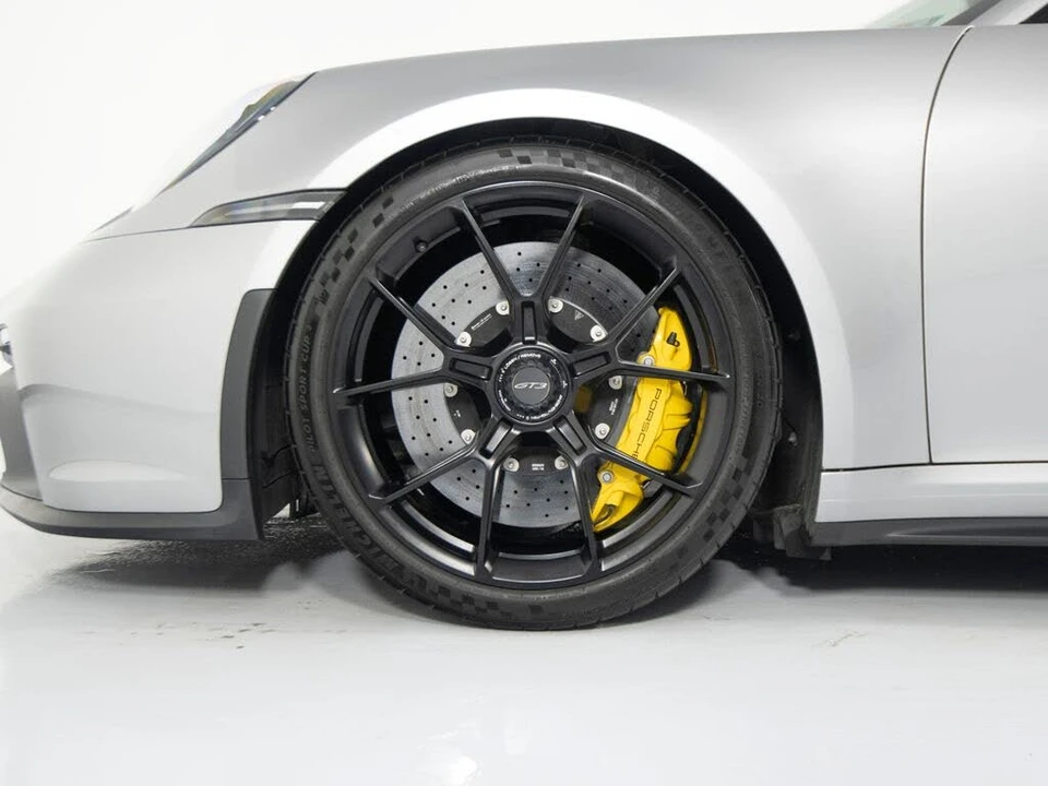 2022 Porsche 992 GT3 - Image 15 of 31