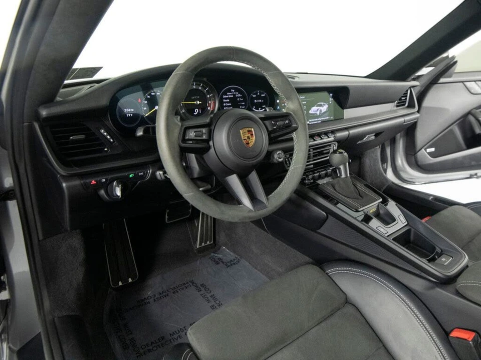 2022 Porsche 992 GT3 - Image 9 of 31