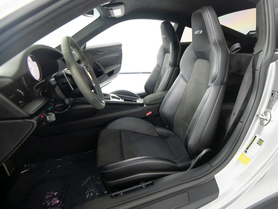 2022 Porsche 992 GT3 - Image 5 of 31