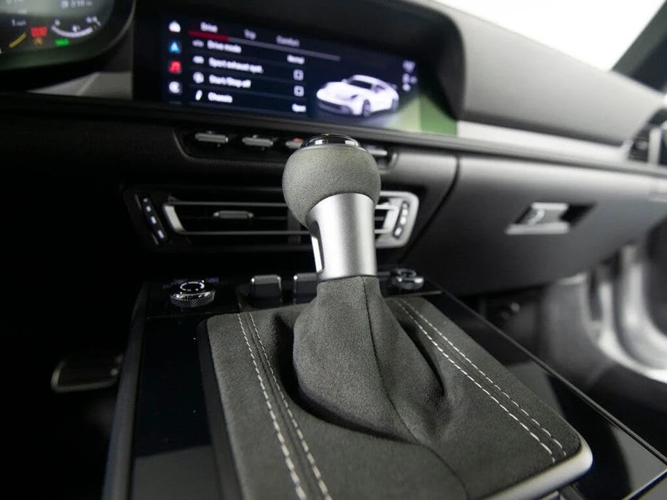 2022 Porsche 992 GT3 - Image 30 of 31