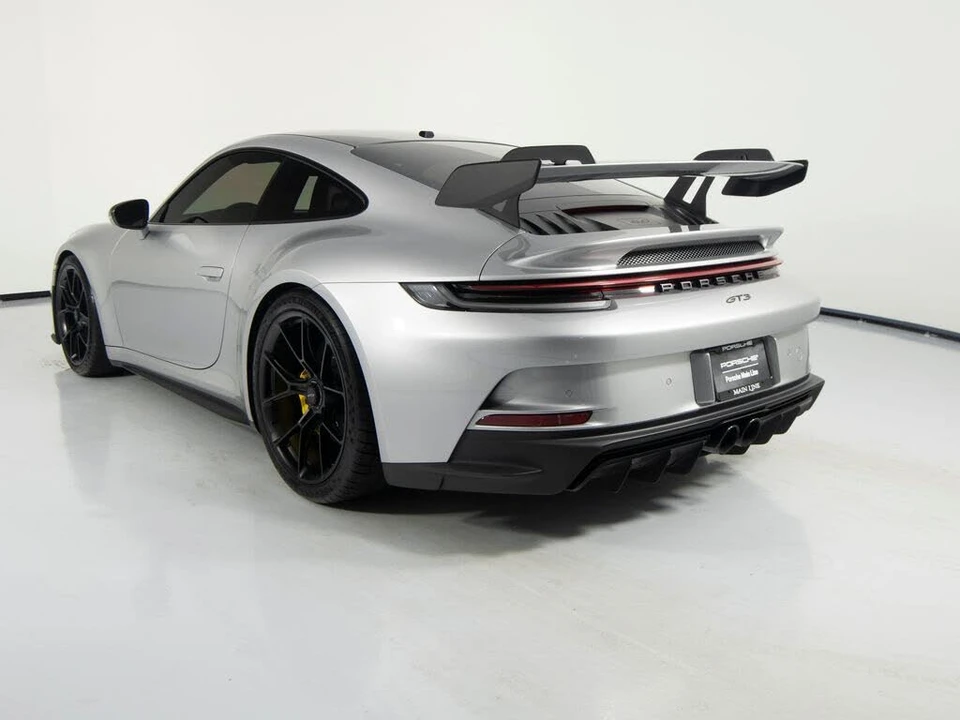 2022 Porsche 992 GT3 - Image 8 of 31