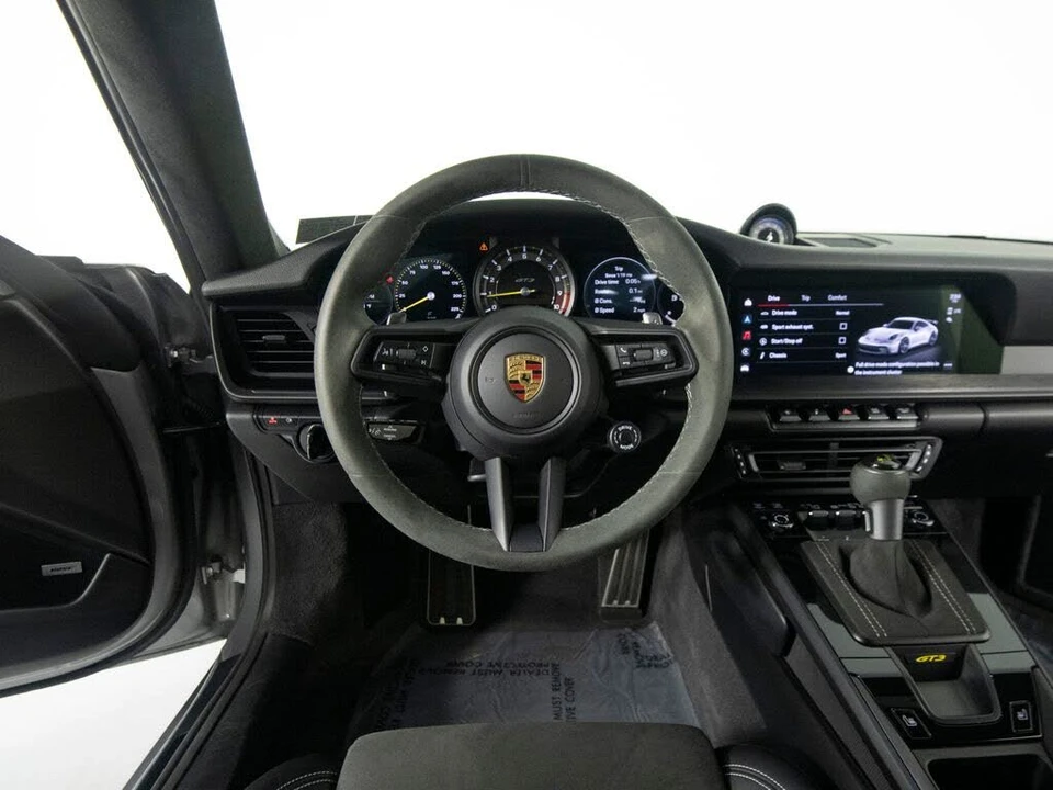 2022 Porsche 992 GT3 - Image 21 of 31