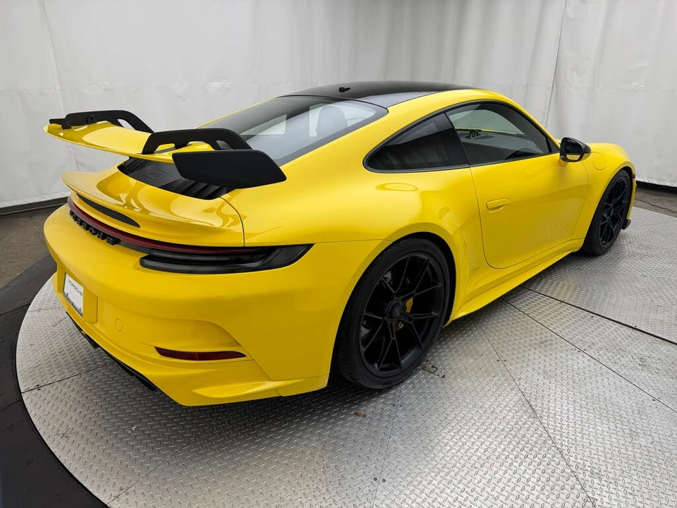 2022 Porsche 992 GT3 - Image 3 of 31