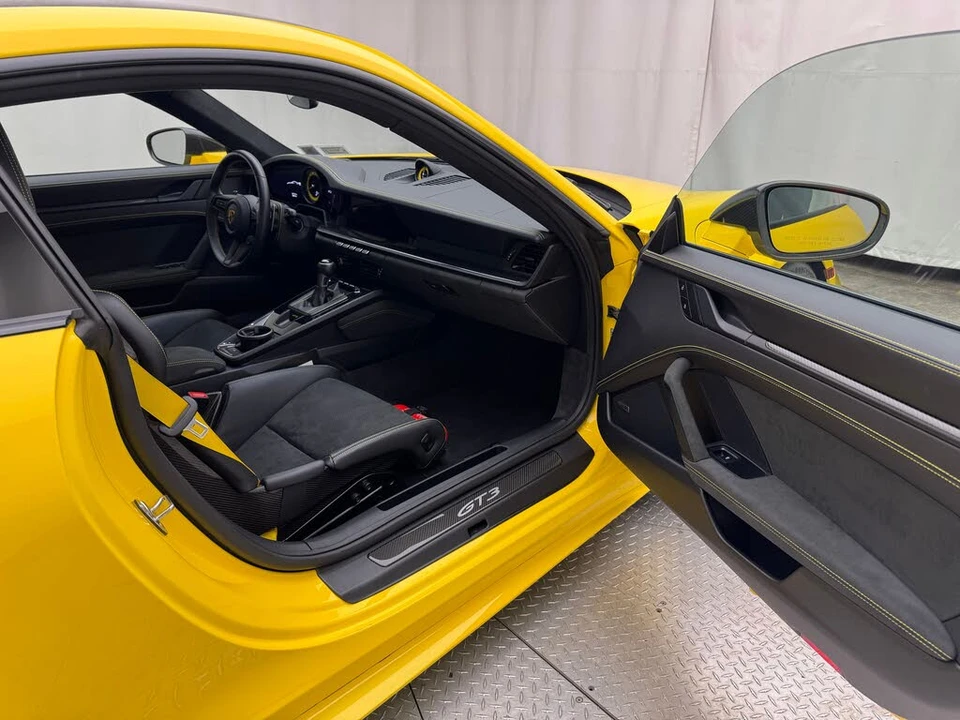 2022 Porsche 992 GT3 - Image 20 of 31