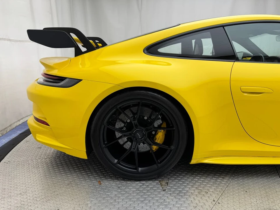 2022 Porsche 992 GT3 - Image 13 of 31