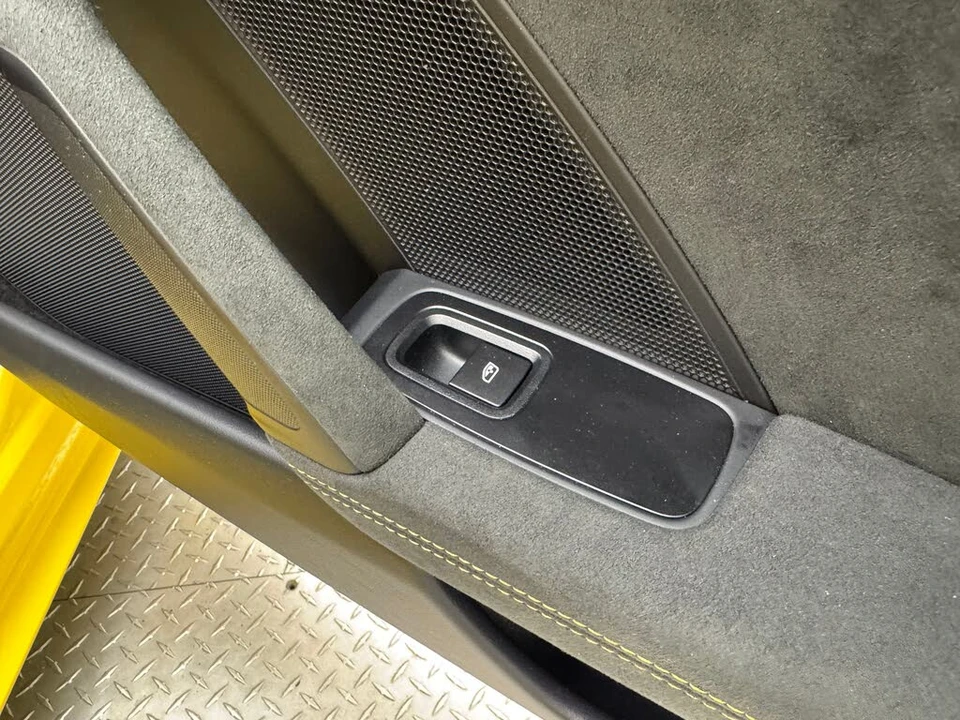 2022 Porsche 992 GT3 - Image 22 of 31