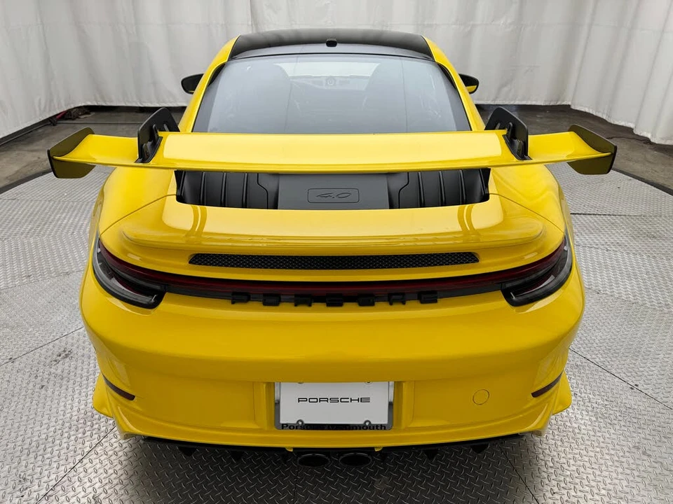 2022 Porsche 992 GT3 - Image 12 of 31