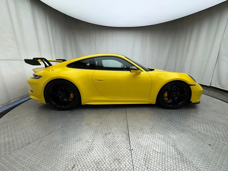 2022 Porsche 992 GT3 - Image 15 of 31