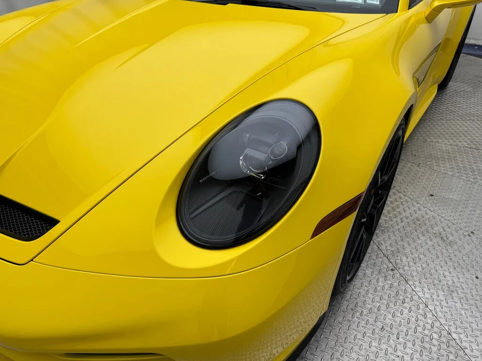 2022 Porsche 992 GT3 - Image 19 of 31