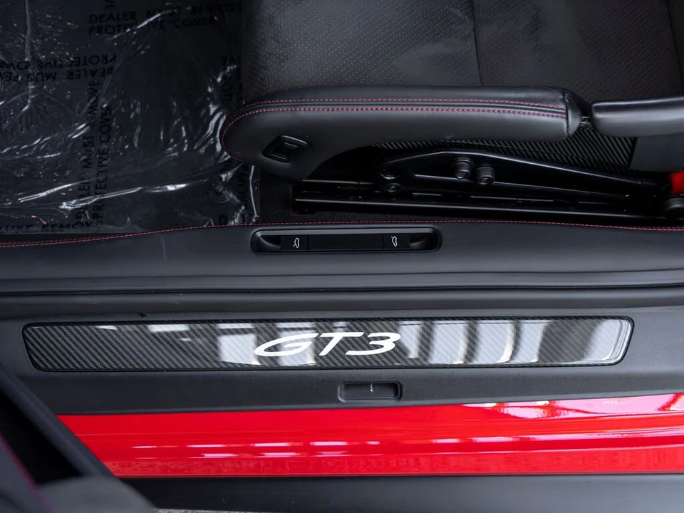 2022 Porsche 992 GT3 - Image 28 of 31