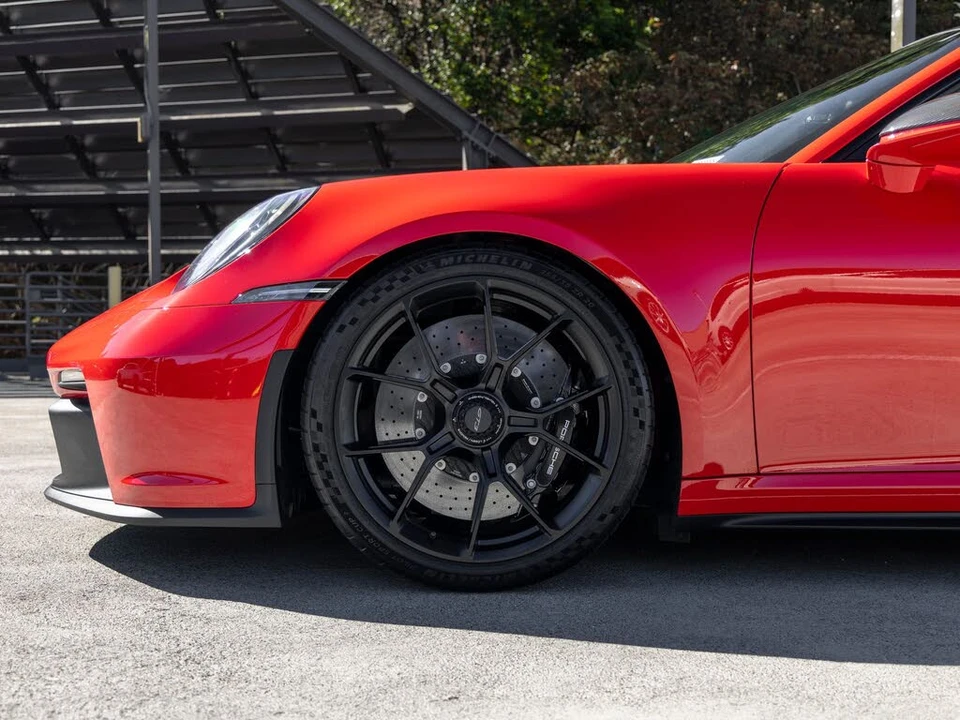 2022 Porsche 992 GT3 - Image 13 of 31