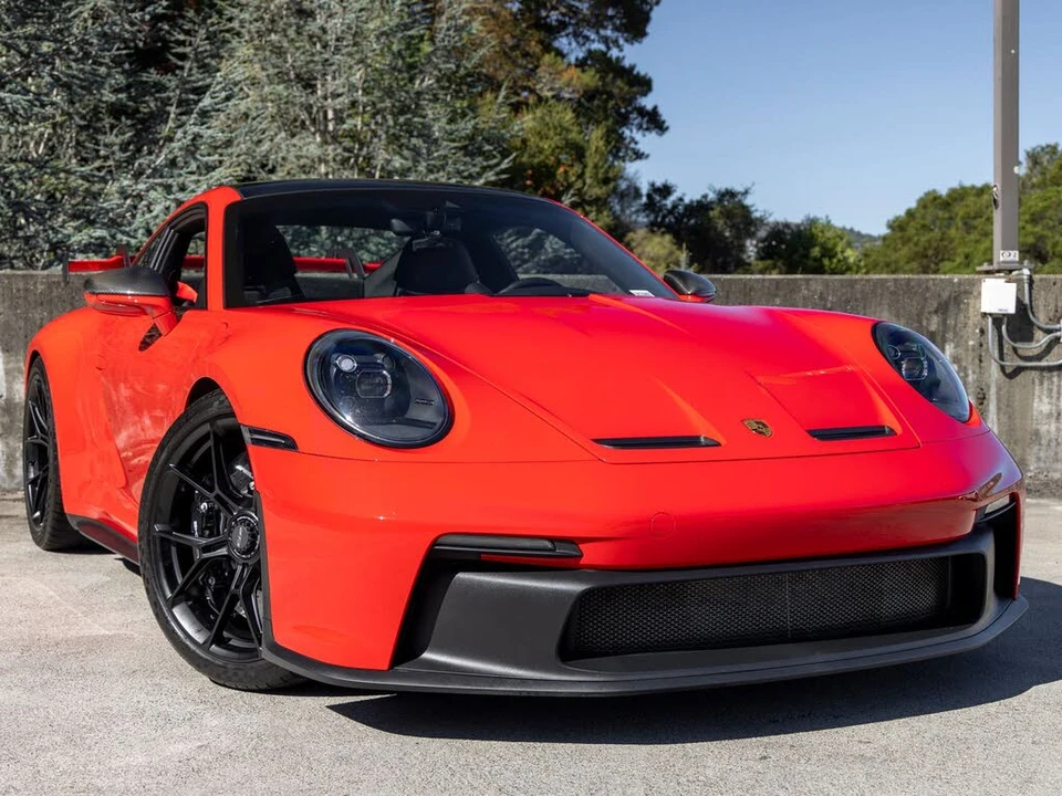 2022 Porsche 992 GT3 - Image 9 of 31