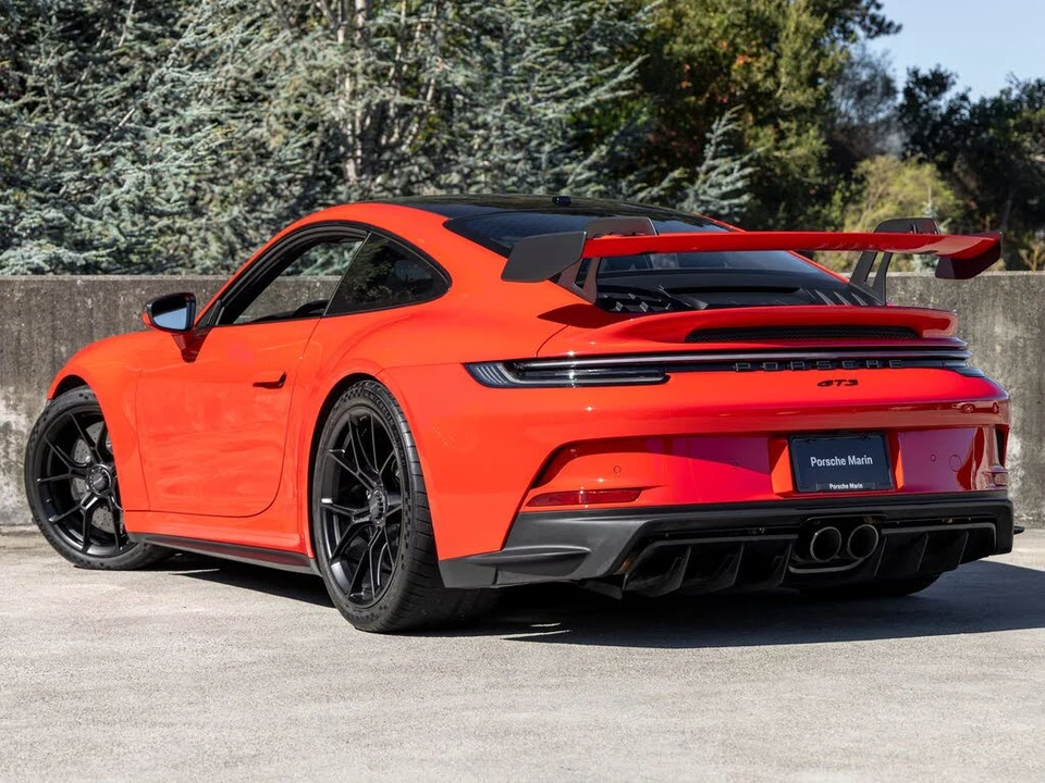 2022 Porsche 992 GT3 - Image 3 of 31