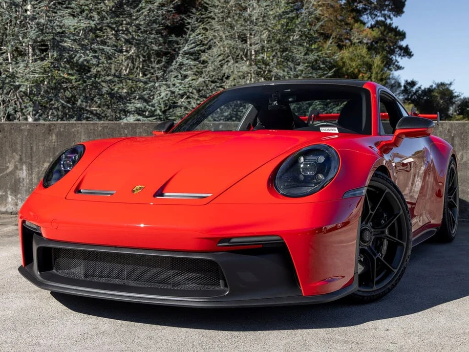 2022 Porsche 992 GT3 - Image 7 of 31