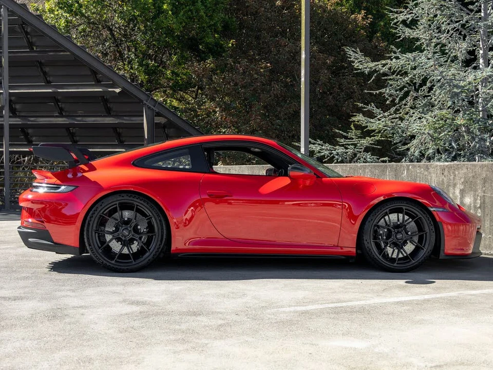 2022 Porsche 992 GT3 - Image 12 of 31