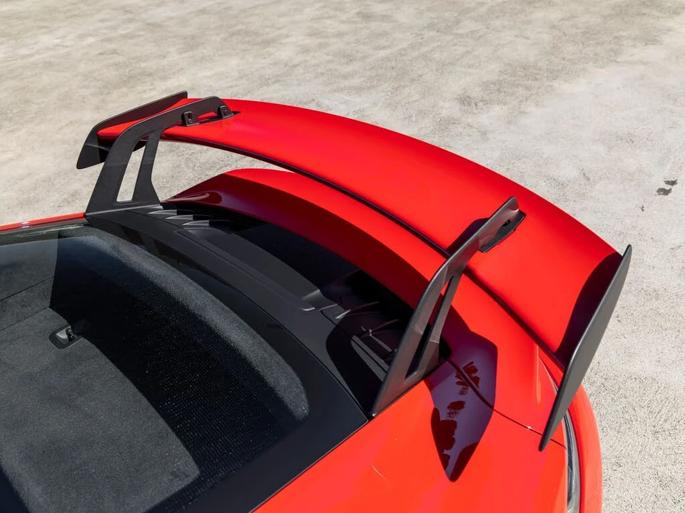 2022 Porsche 992 GT3 - Image 22 of 31
