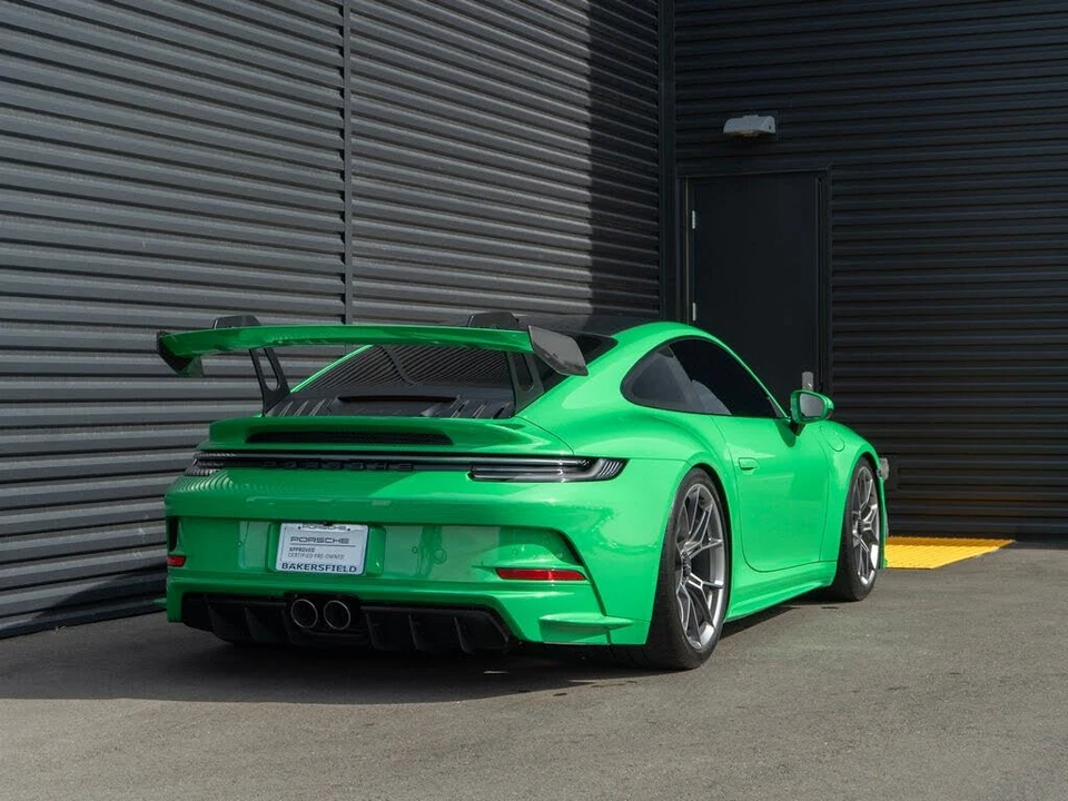 2022 Porsche 992 GT3 - Image 9 of 31