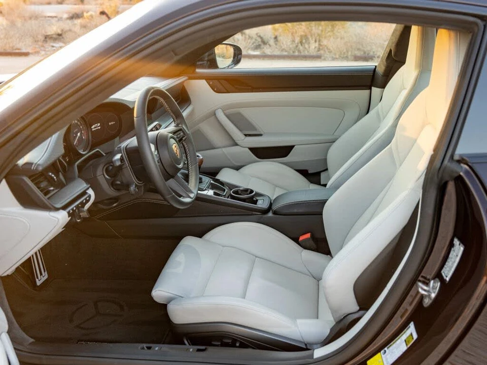 2022 Porsche 992 GT3 - Image 11 of 31