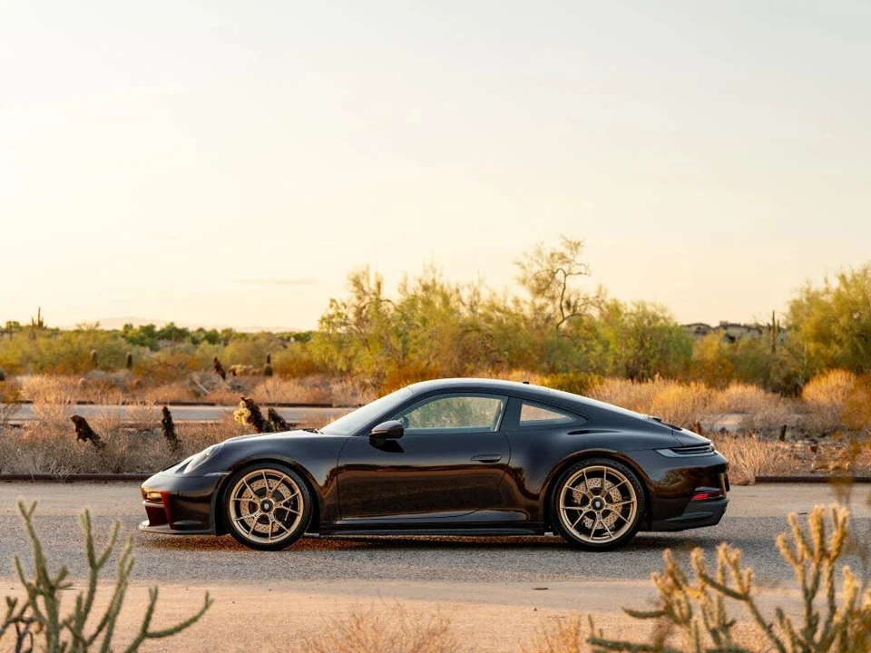 2022 Porsche 992 GT3 - Image 5 of 31