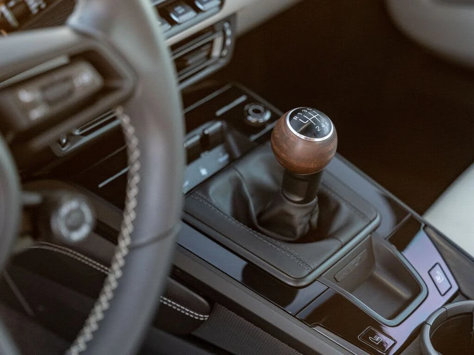 2022 Porsche 992 GT3 - Image 17 of 31