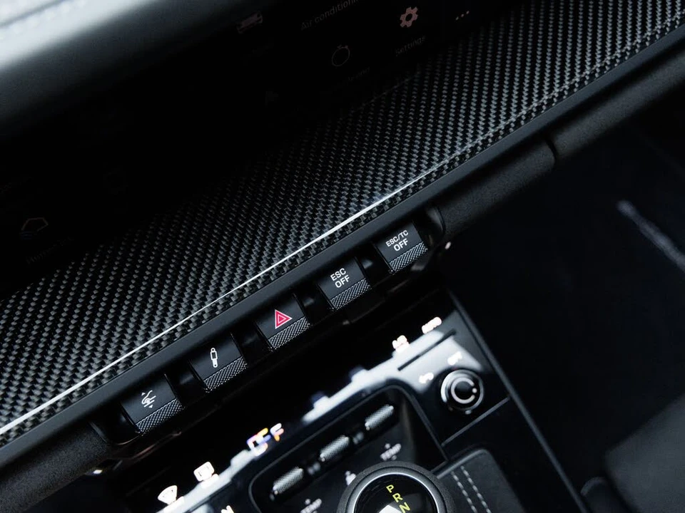 2022 Porsche 992 GT3 - Image 21 of 31