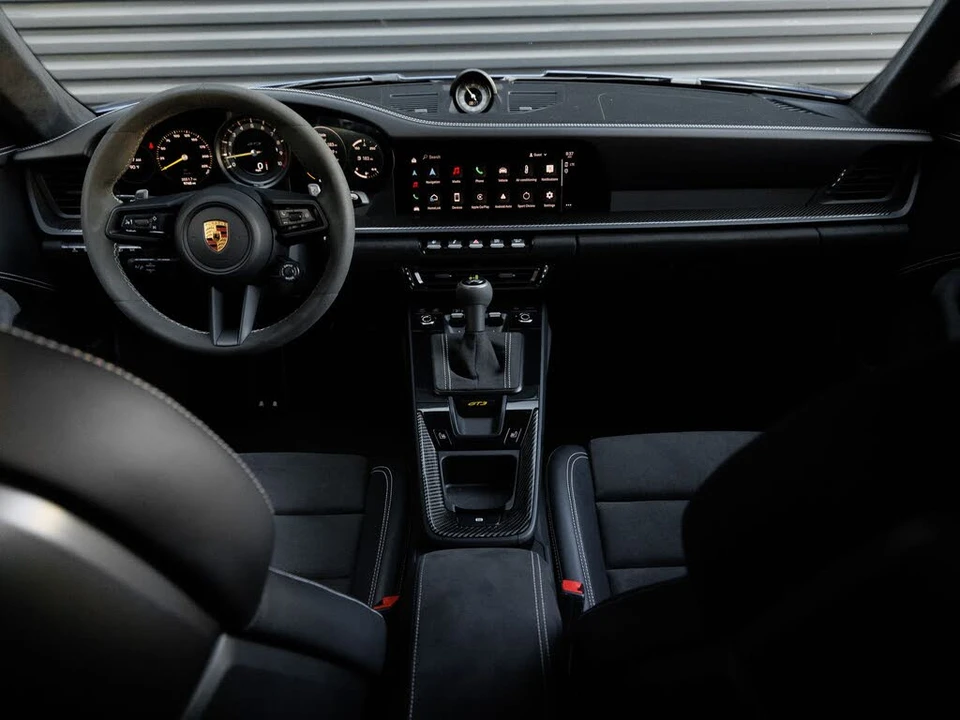2022 Porsche 992 GT3 - Image 15 of 31
