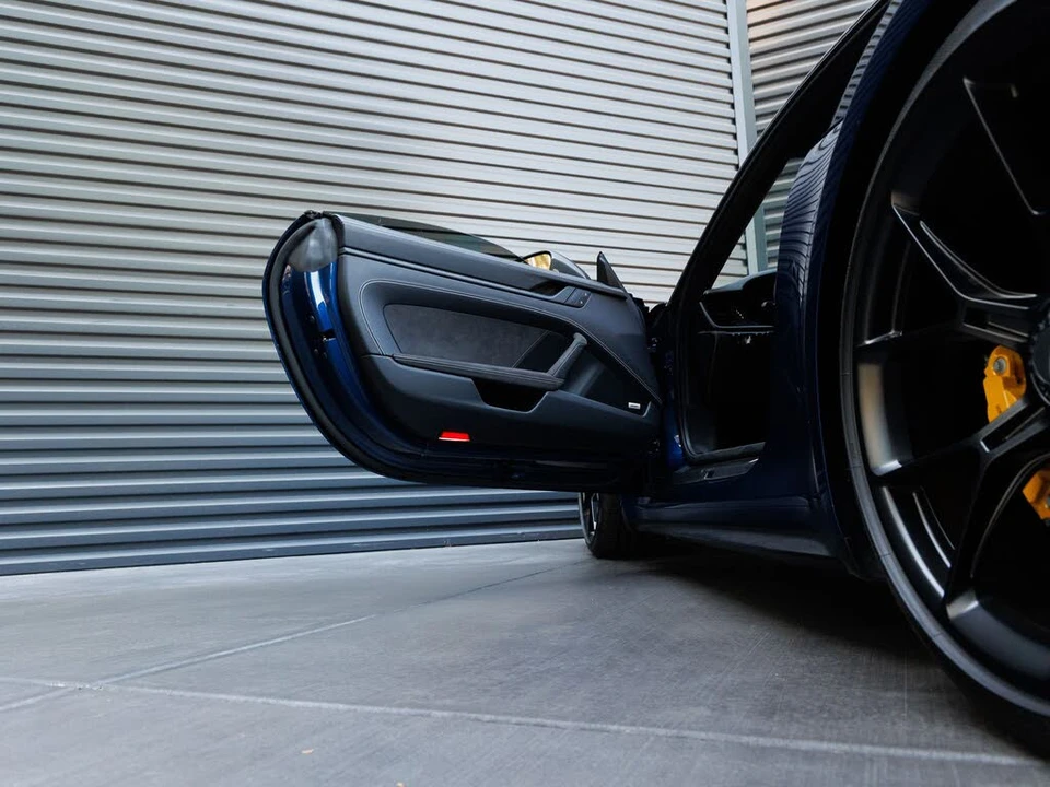 2022 Porsche 992 GT3 - Image 13 of 31