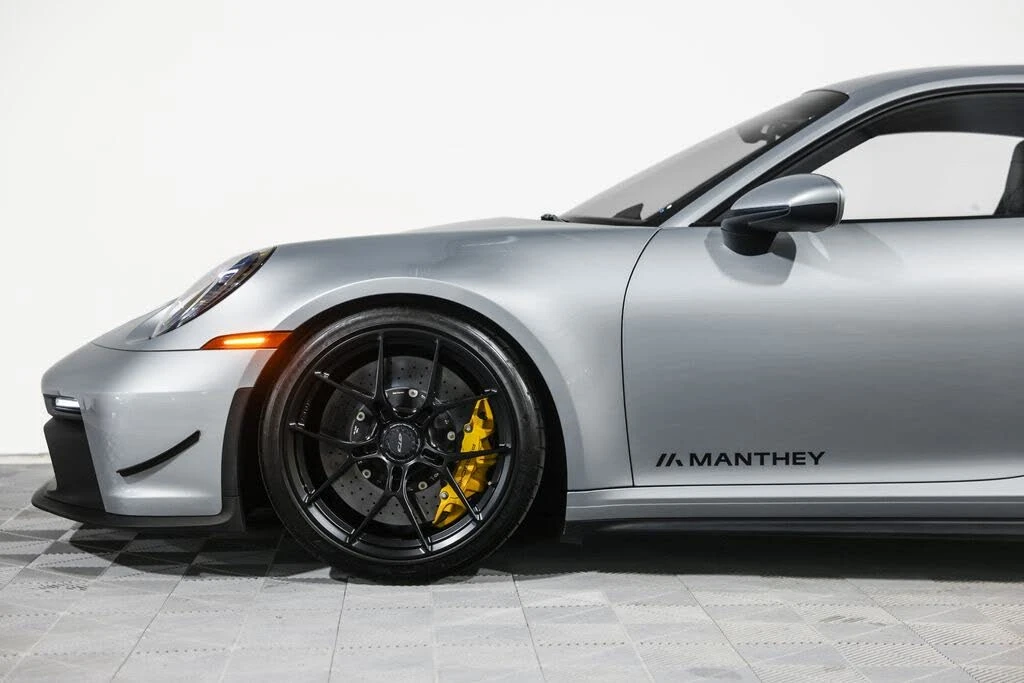2022 Porsche 992 GT3 - Image 17 of 31