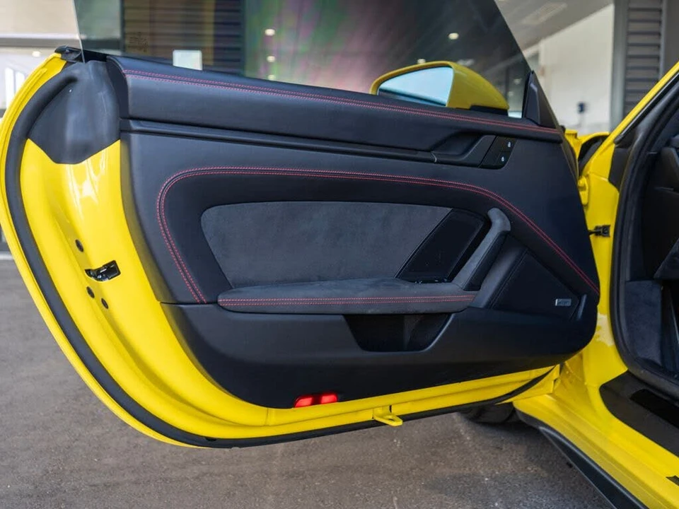 2022 Porsche 992 GT3 - Image 28 of 31