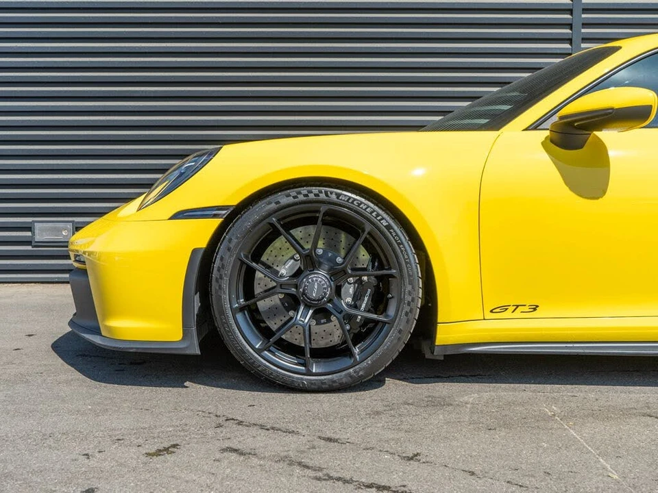 2022 Porsche 992 GT3 - Image 12 of 31