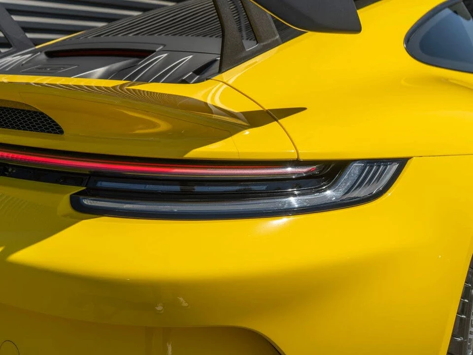 2022 Porsche 992 GT3 - Image 14 of 31