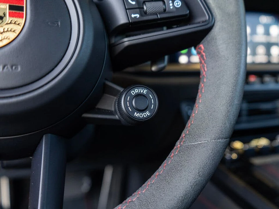 2022 Porsche 992 GT3 - Image 22 of 31