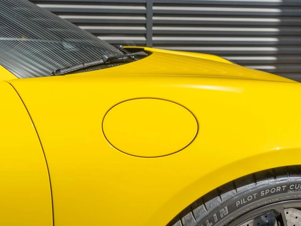 2022 Porsche 992 GT3 - Image 16 of 31