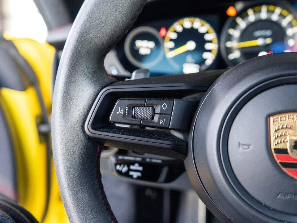 2022 Porsche 992 GT3 - Image 18 of 31