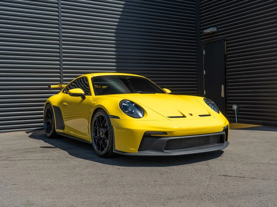 2022 Porsche 992 GT3 - Image 7 of 31