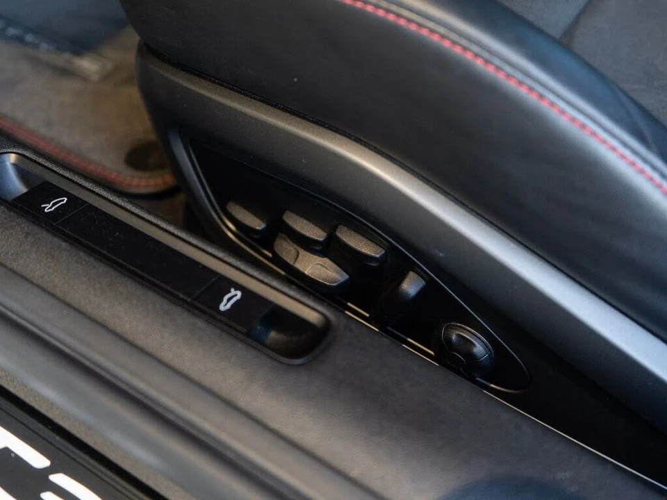 2022 Porsche 992 GT3 - Image 29 of 31
